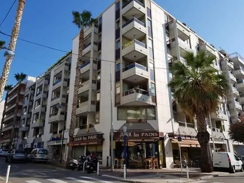 Centre Juan Les Pins Apartment