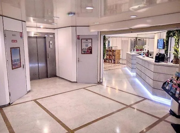 Centre Juan Les Pins Apartment