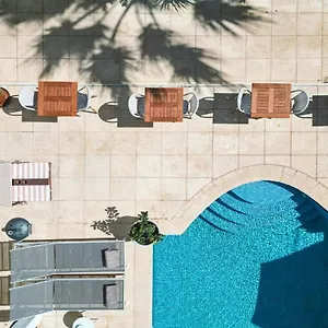 La Hotell